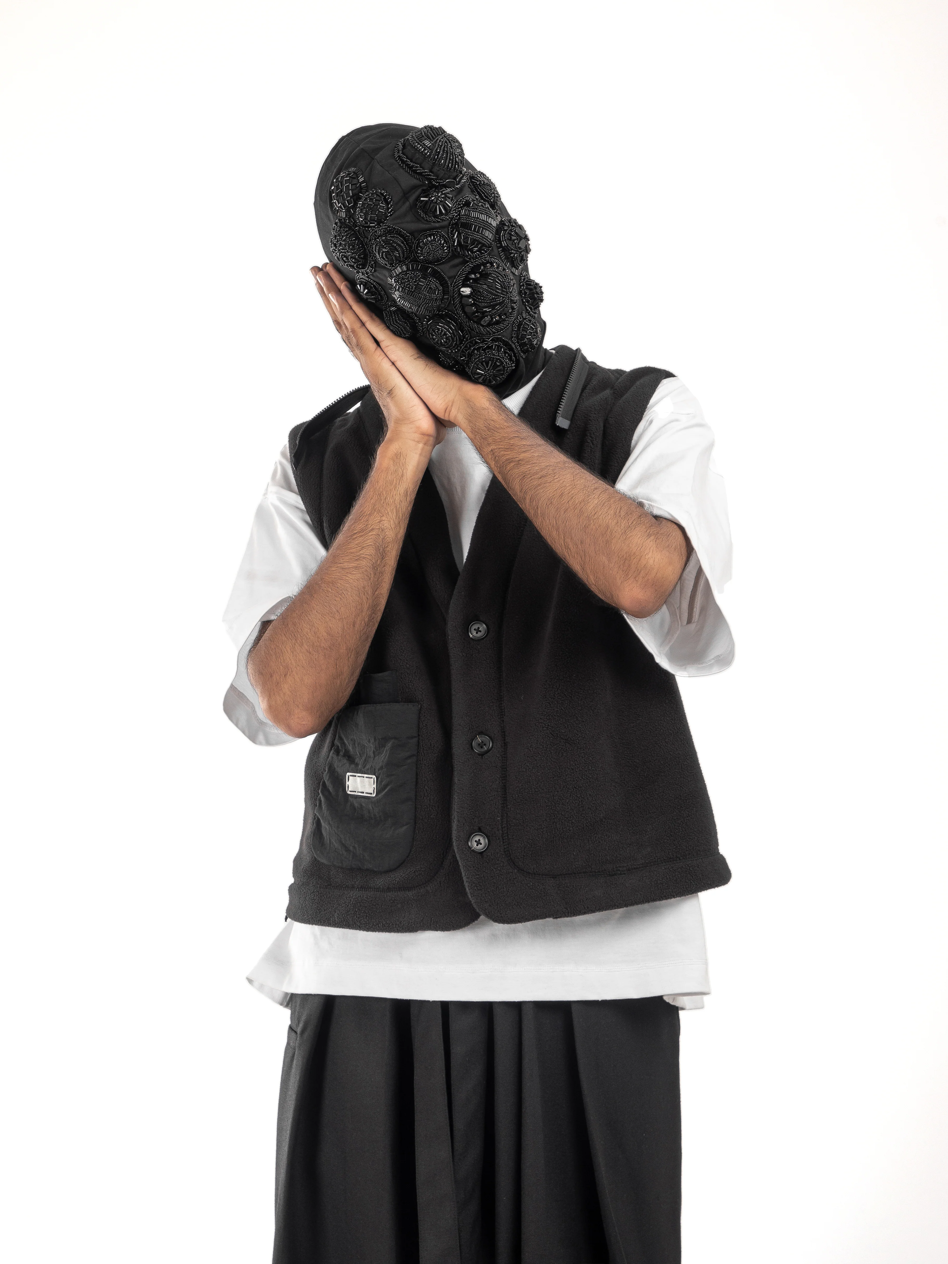 FLEECE WAIST COAT - Image 9