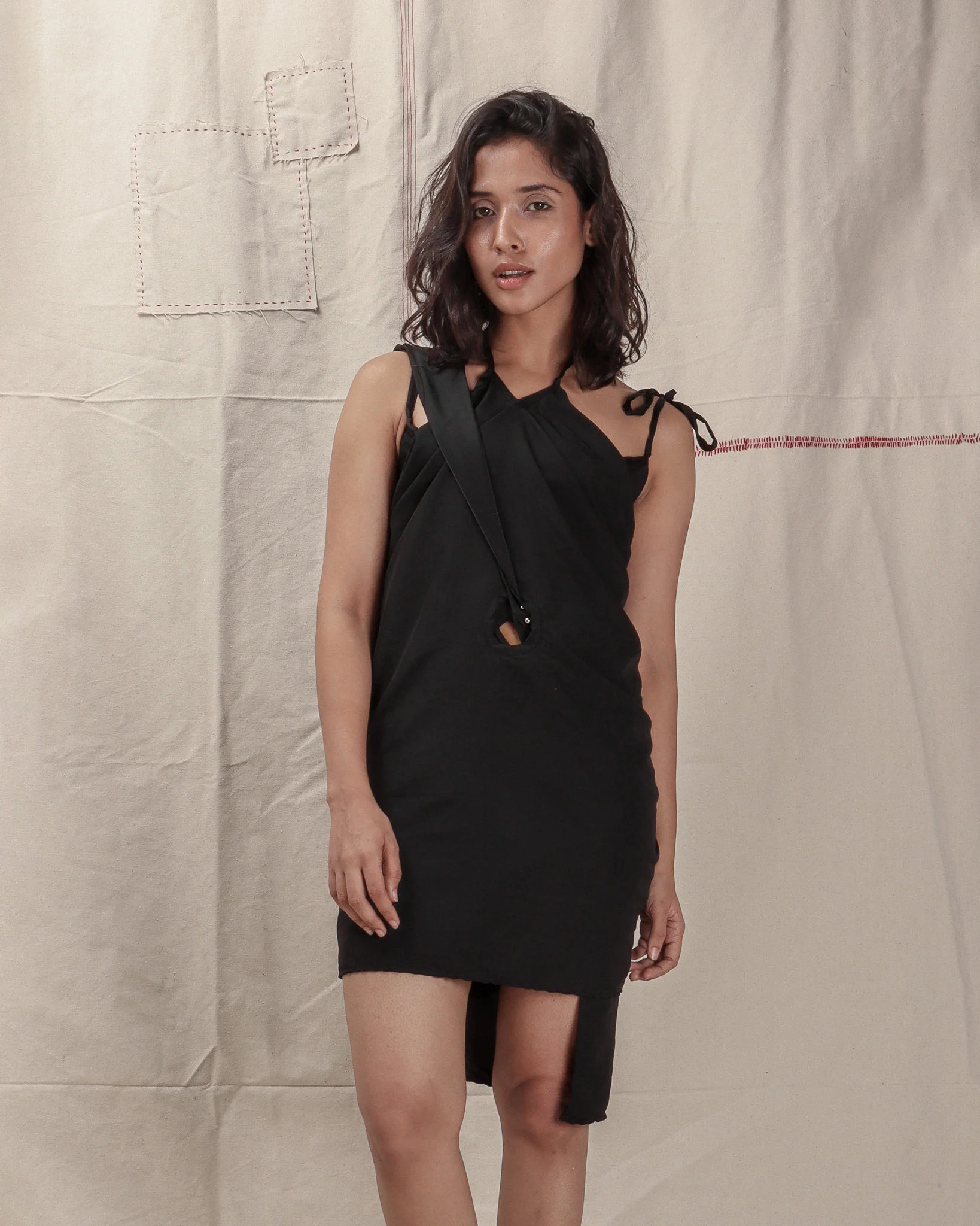 PIERCED WRAP DRESS - Image 3