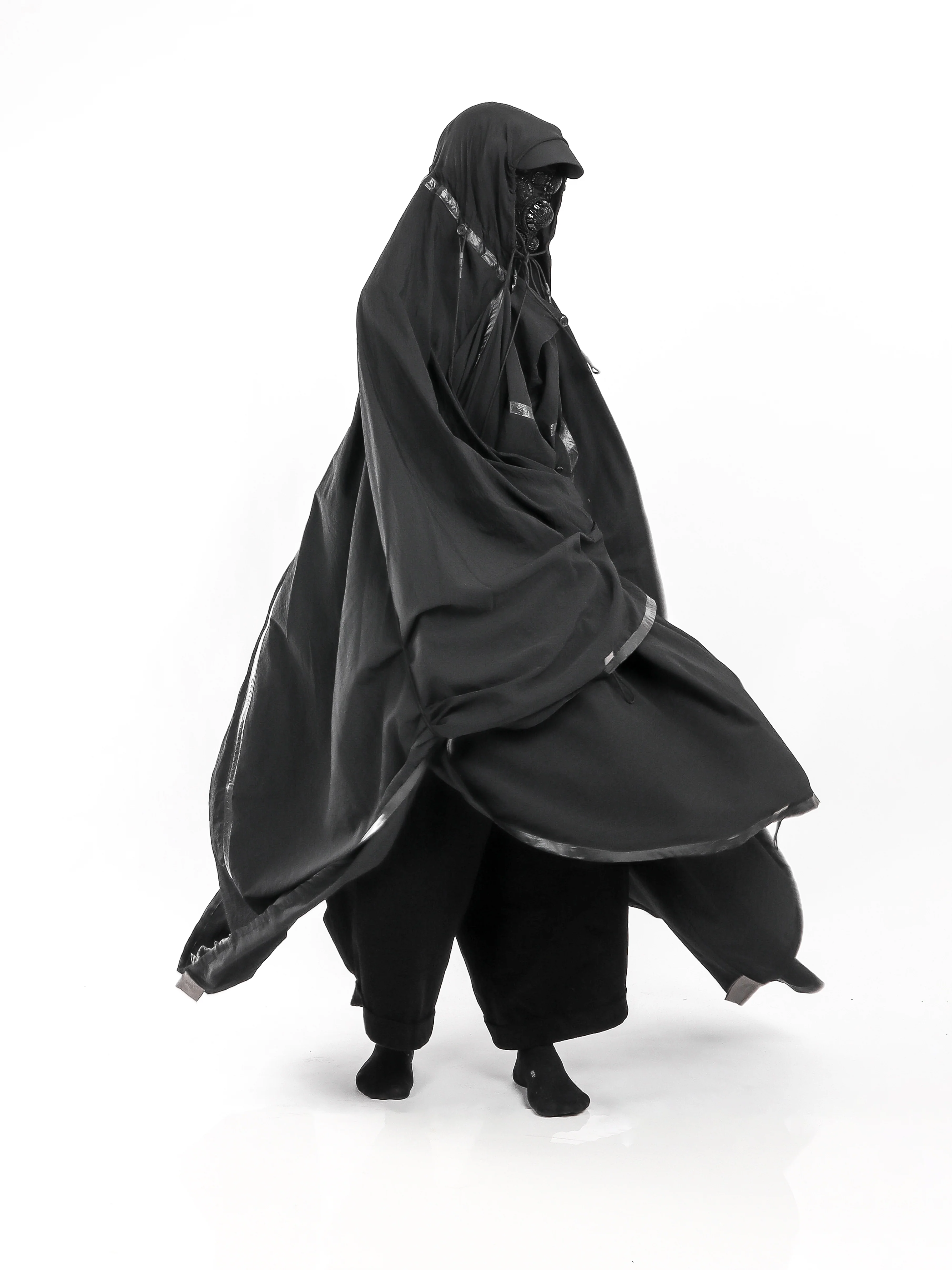 SHELTER PONCHO - Image 11