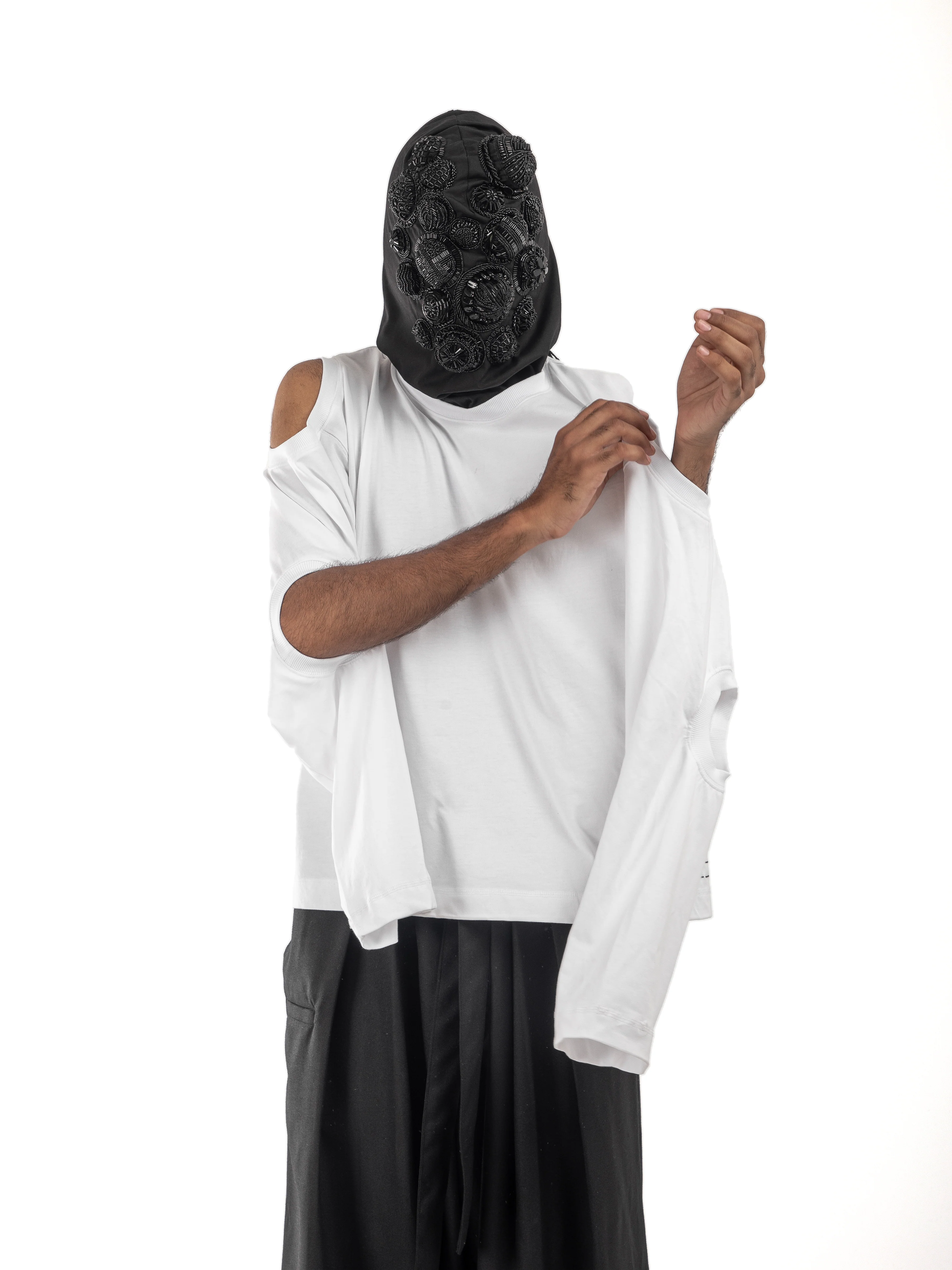 SIX HOLE TEE - Image 15