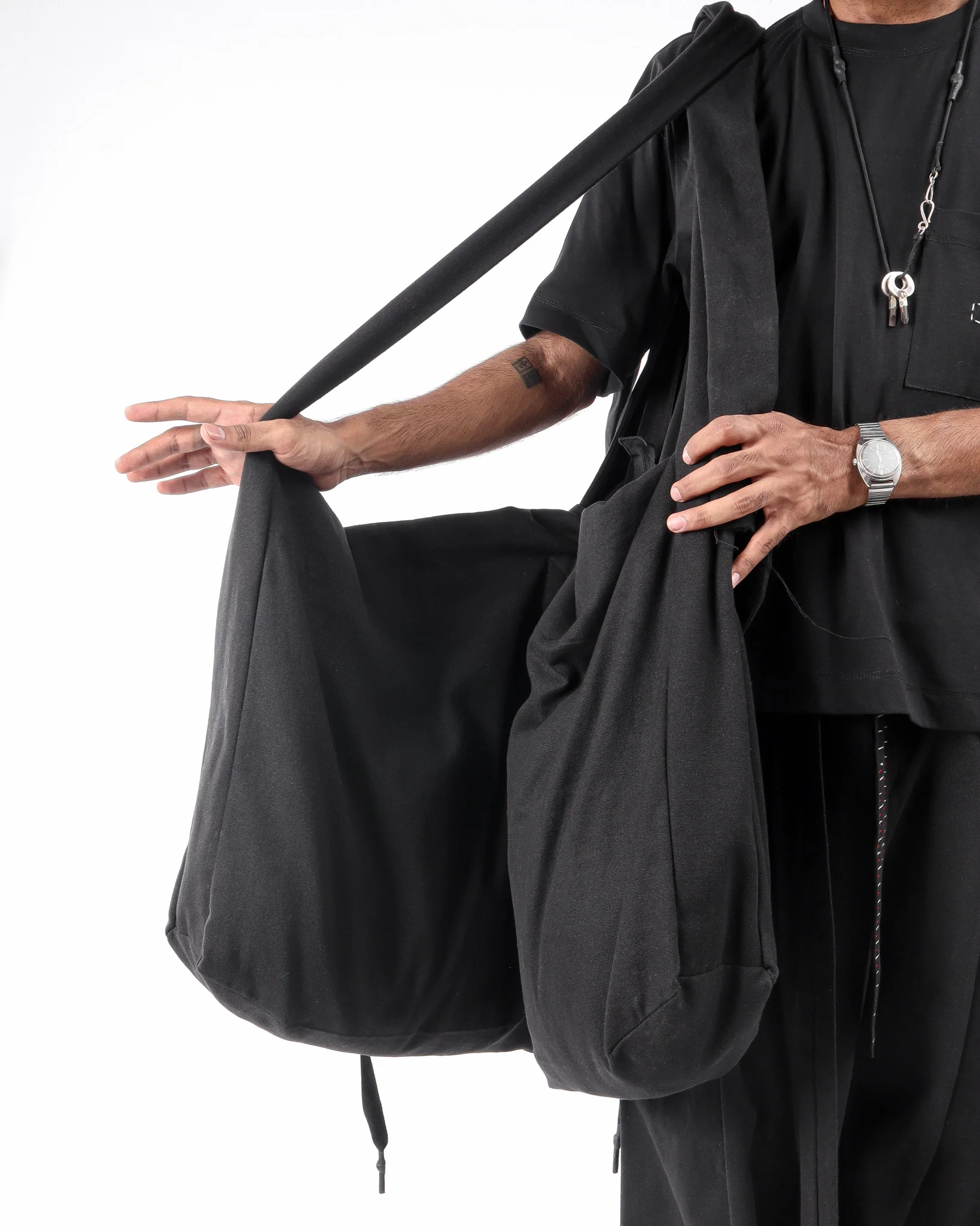 Two Totes - Image 9